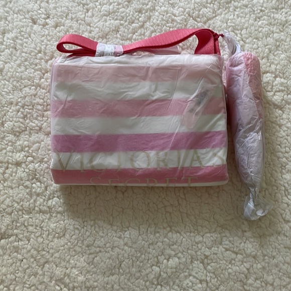 New Victoria Secret tote bag NWT - Picture 3 of 8